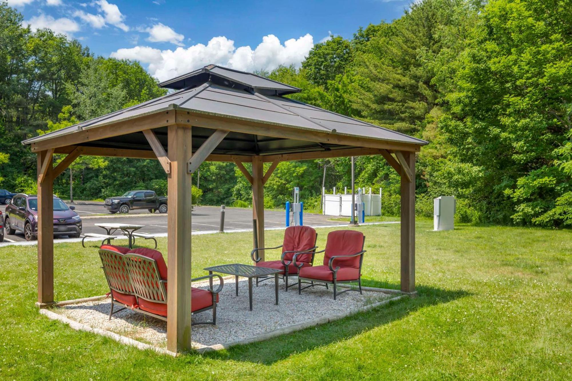 Best Western Plus Berkshire Hills Inn & Suites Pittsfield Dış mekan fotoğraf