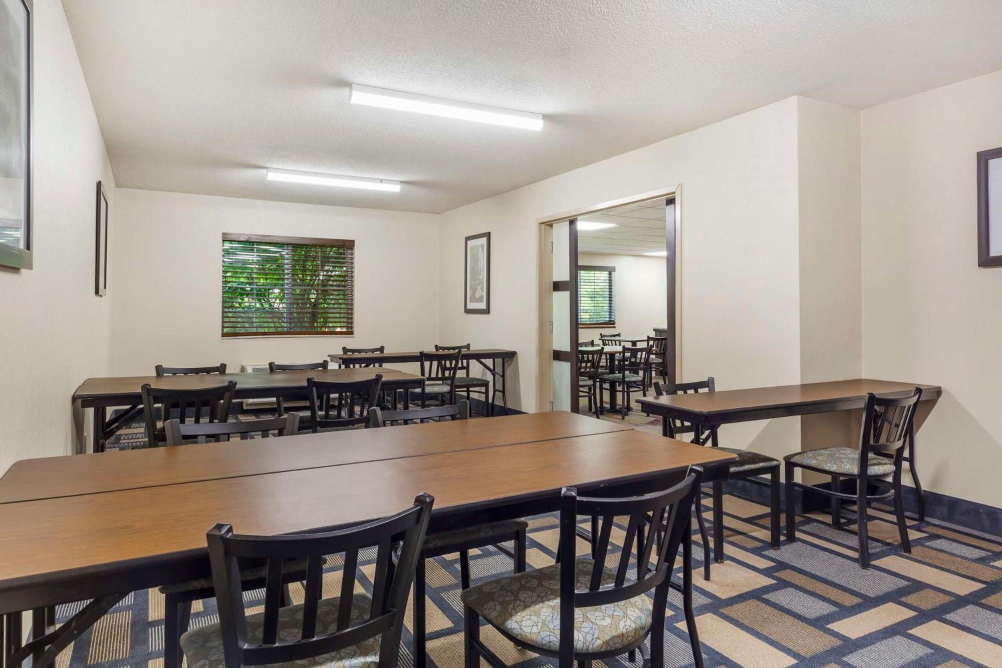 Best Western Plus Berkshire Hills Inn & Suites Pittsfield Dış mekan fotoğraf