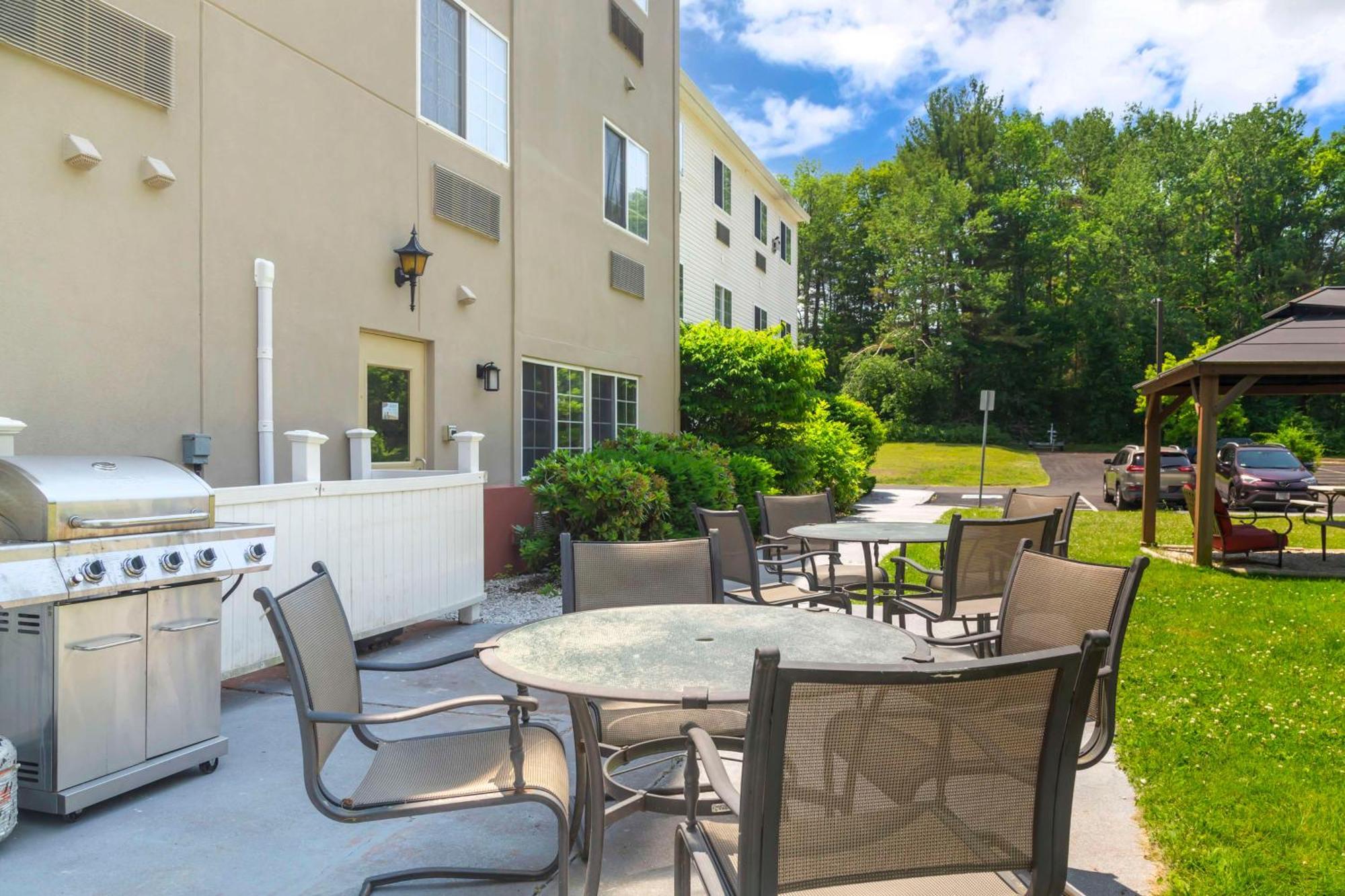 Best Western Plus Berkshire Hills Inn & Suites Pittsfield Dış mekan fotoğraf